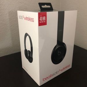 New Beats Solo 3. Gloss Black